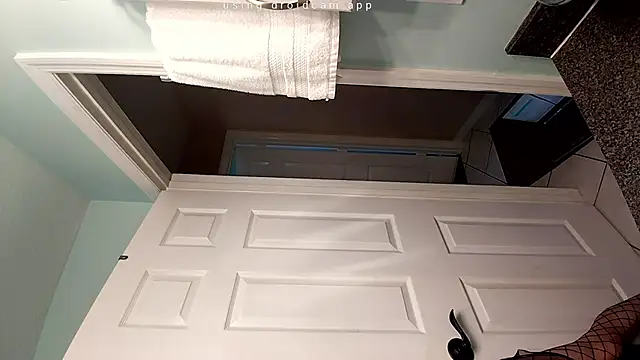 VonMeow777 online show from March 27, 6:40 pm