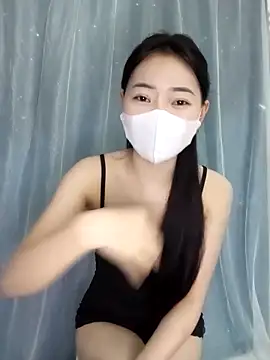Snapshot of Xiangchuu chatting on April 3, 2:26 pm Xiangchuu online show from April 3, 2:26 pm