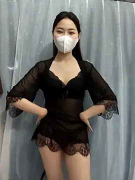 Snapshot of Xiangchuu chatting on April 5, 4:26 pm Xiangchuu online show from April 5, 4:26 pm