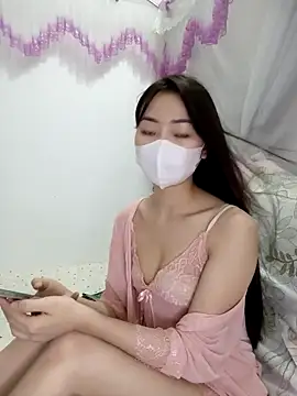 Snapshot of Xiangchuu chatting on April 26, 5:43 pm Xiangchuu online show from April 26, 5:43 pm