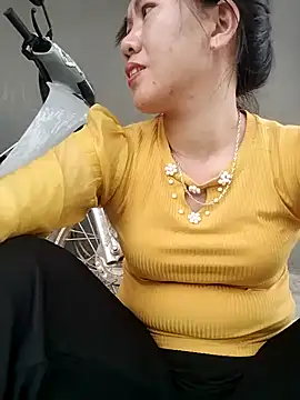 Snapshot of Bianca_Nina chatting on March 29, 5:18 am Bianca Nina online show from March 29, 5:18 am