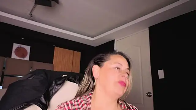 Cinthya roberts online show from July 18, 2:21 pm