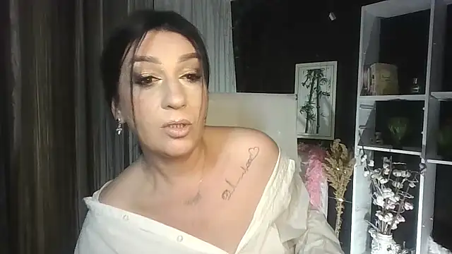 DreamLove2020 online show from March 4, 4:35 pm