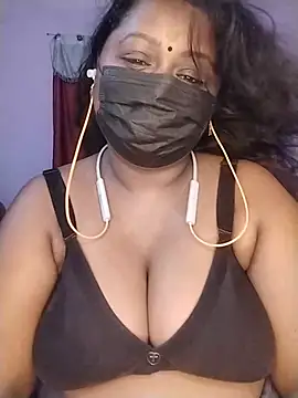 Snapshot of Tamil-Dhara chatting on June 25, 6:23 pm Tamil-Dhara online show from June 25, 6:23 pm