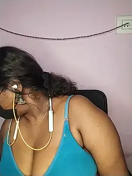 Snapshot of Tamil-Dhara chatting on August 1, 5:56 pm Tamil-Dhara online show from August 1, 5:56 pm