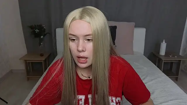 MelissaAvis online show from July 6, 5:37 am