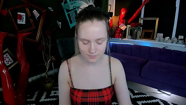 Snapshot of SherriButlers chatting on May 11, 2:45 pm SherriButlers online show from May 11, 2:45 pm