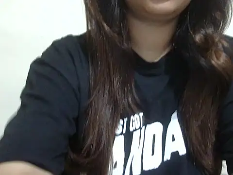 Snapshot of shivi_jaan chatting on May 21, 4:36 pm shivi jaan online show from May 21, 4:36 pm