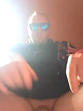 Snapshot of Ylidd chatting on March 27, 3:01 pm Ylidd online show from March 27, 3:01 pm