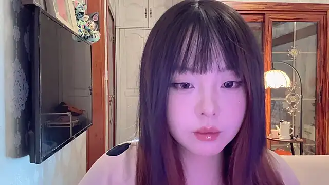 thelittlexx online show from April 24, 7:55 am