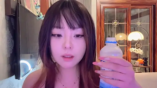 thelittlexx online show from May 6, 7:57 am