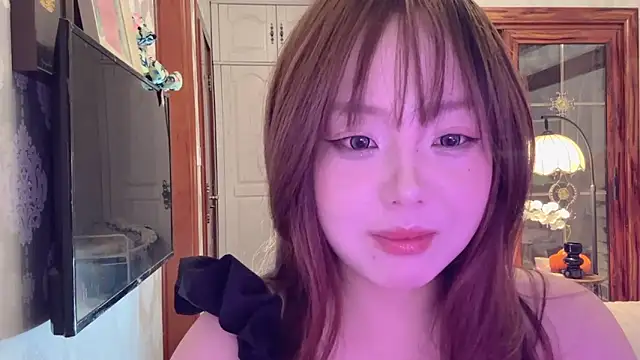 thelittlexx online show from May 14, 7:48 am