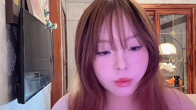 thelittlexx online show from May 16, 7:38 am