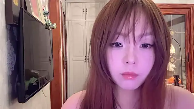 thelittlexx online show from May 19, 7:47 am