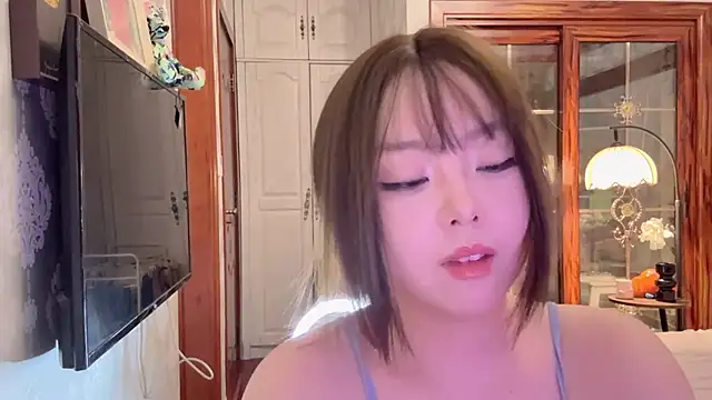 thelittlexx online show from May 23, 7:46 am