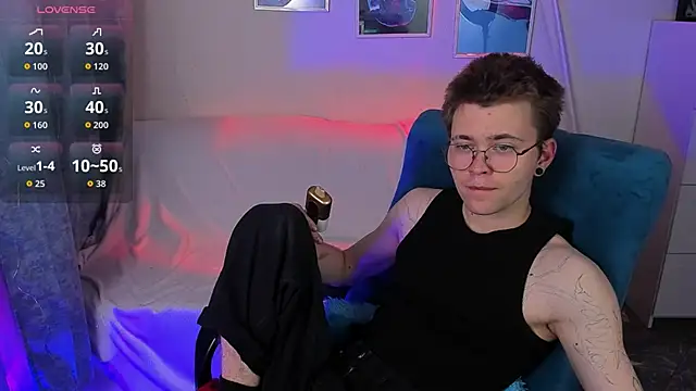 Thomas Norton online show from June 6, 8:02 pm