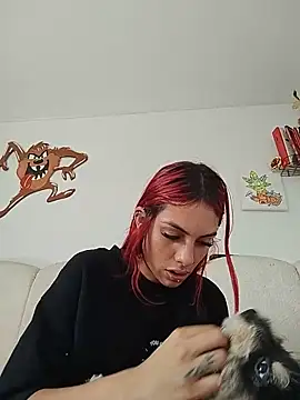 Derieri Blush online show from May 31, 2:46 pm