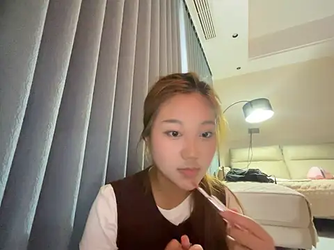 tutu512 online show from June 7, 7:56 am