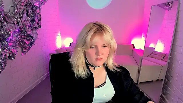 KathyBriggs online show from June 17, 5:10 am