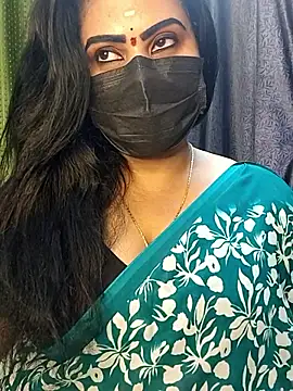 Snapshot of Anushka_flower chatting on March 29, 11:54 am Anushka flower online show from March 29, 11:54 am