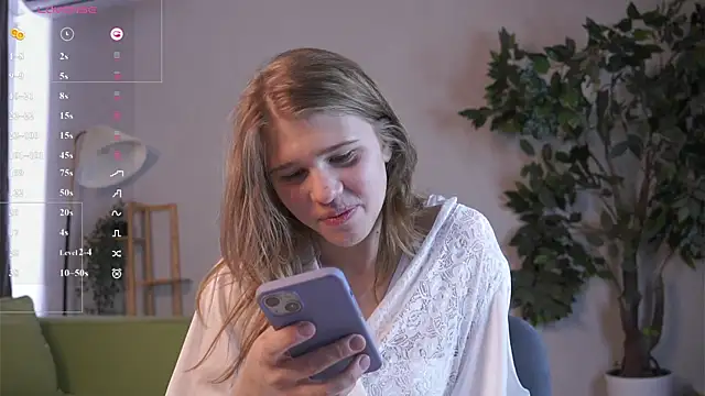 Snapshot of JosefaDonelan chatting on April 25, 7:44 am JosefaDonelan online show from April 25, 7:44 am