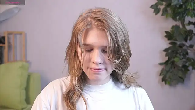 Snapshot of JosefaDonelan chatting on May 6, 7:24 am JosefaDonelan online show from May 6, 7:24 am