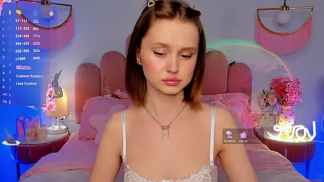MariLew online show from May 13, 5:27 am