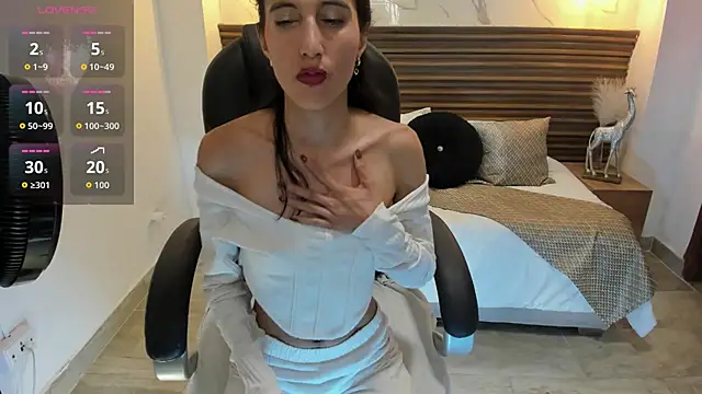 Shary leon online show from July 18, 7:39 pm