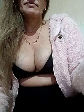 ana23323 online show from March 25, 9:10 pm