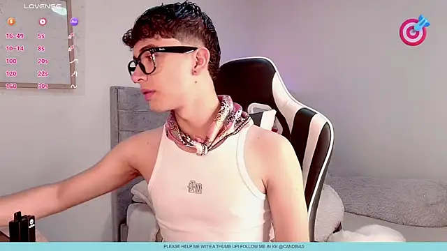 Snapshot of niico_prince chatting on July 8, 9:52 pm niico prince online show from July 8, 9:52 pm