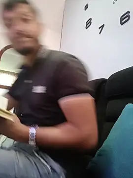 Snapshot of Bruce_Wayne188 chatting on March 27, 12:16 pm Bruce Wayne188 online show from March 27, 12:16 pm