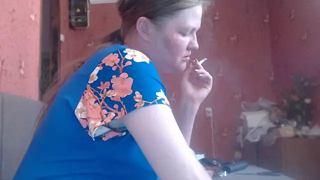 Snapshot of CharleyReid chatting on June 7, 11:58 am CharleyReid online show from June 7, 11:58 am