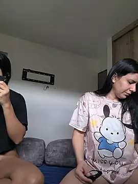 Snapshot of Annarhode chatting on April 23, 5:15 pm Annarhode online show from April 23, 5:15 pm