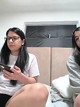 Snapshot of Annarhode chatting on May 14, 6:37 pm Annarhode online show from May 14, 6:37 pm