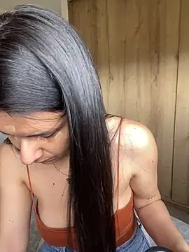 Annarhode online show from July 31, 4:39 pm