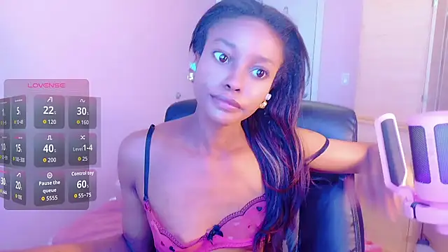 Amber Fae online show from May 7, 10:37 pm