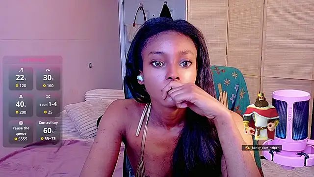 Amber Fae online show from June 16, 4:20 pm