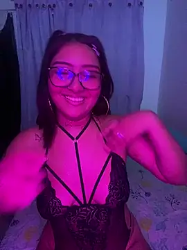 bellakaterin online show from March 27, 4:07 am