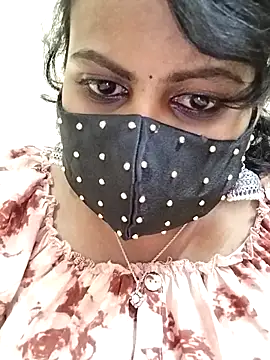 honeyflowerr online show from March 26, 9:42 pm