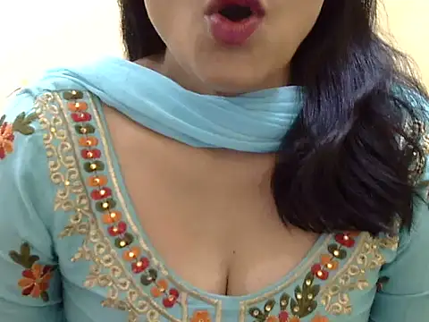 Shivi girl online show from March 28, 6:02 am