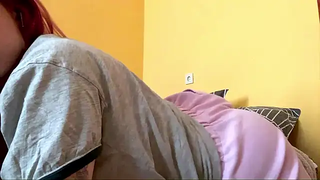 Snapshot of PleasureCastle chatting on March 26, 12:33 pm PleasureCastle online show from March 26, 12:33 pm