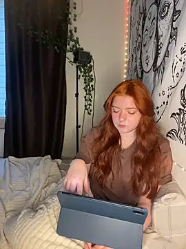 Snapshot of bambimayy chatting on April 19, 5:34 pm bambimayy online show from April 19, 5:34 pm
