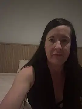 lounostrings online show from May 2, 2:22 pm