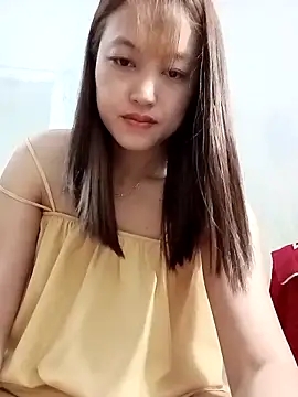 Snapshot of -Bitilu- chatting on May 11, 6:16 pm -Bitilu- online show from May 11, 6:16 pm