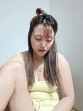 Snapshot of -Bitilu- chatting on July 10, 8:44 pm -Bitilu- online show from July 10, 8:44 pm