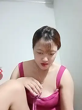 Snapshot of -Bitilu- chatting on July 23, 2:09 am -Bitilu- online show from July 23, 2:09 am