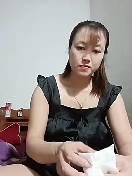 Snapshot of -Bitilu- chatting on July 24, 2:42 am -Bitilu- online show from July 24, 2:42 am