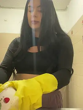 Cami olarte online show from June 24, 8:30 pm