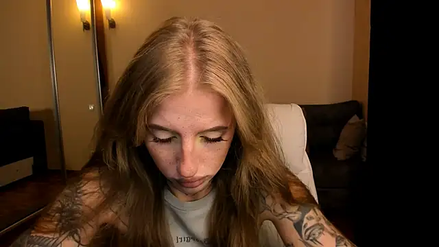 Snapshot of harley_kimm chatting on July 22, 5:32 am harley kimm online show from July 22, 5:32 am