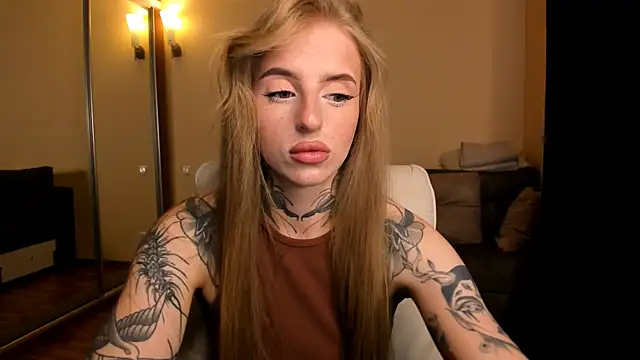 Snapshot of harley_kimm chatting on July 24, 5:49 am harley kimm online show from July 24, 5:49 am